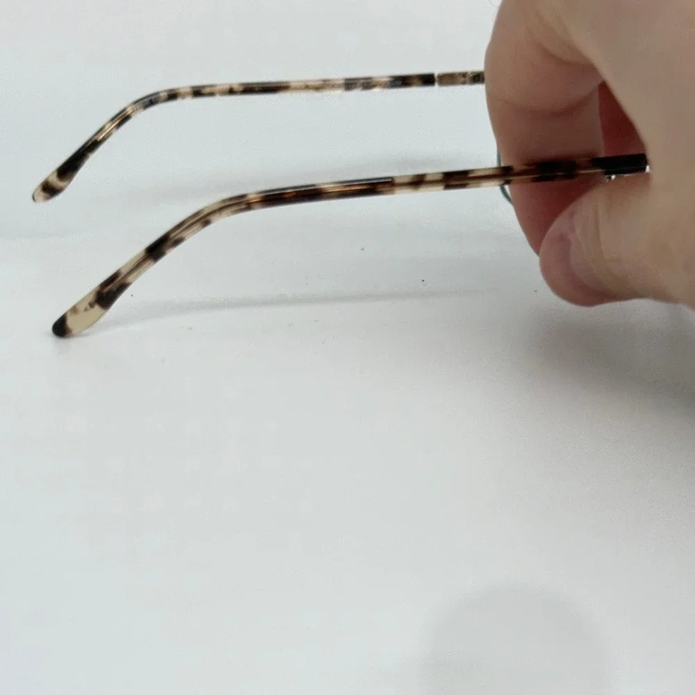 BCBGMaxAzria measurements lens